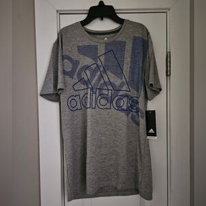 Adidas T-shirt